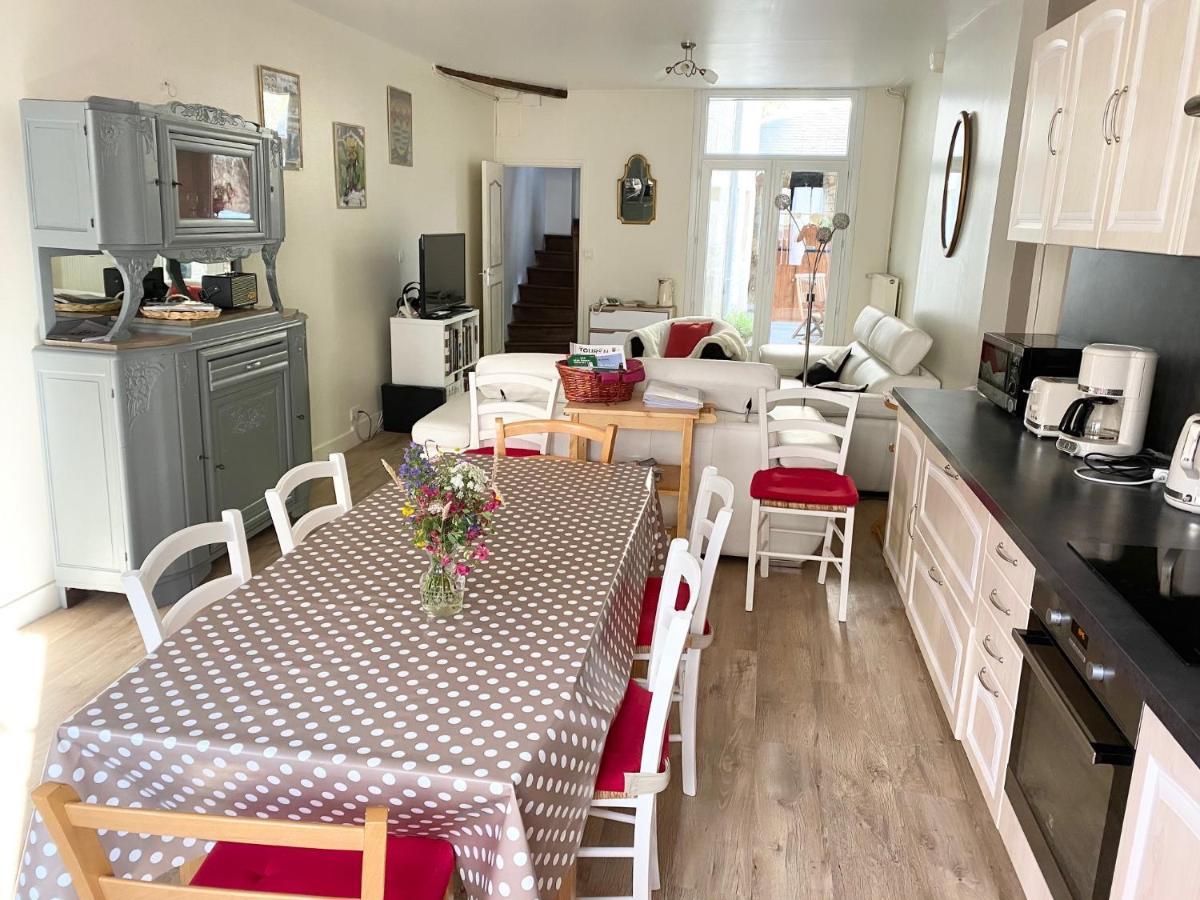 La Maison Des Remparts - Gite 3 Etoiles Pour 8 Pers A Лош Екстериор снимка
